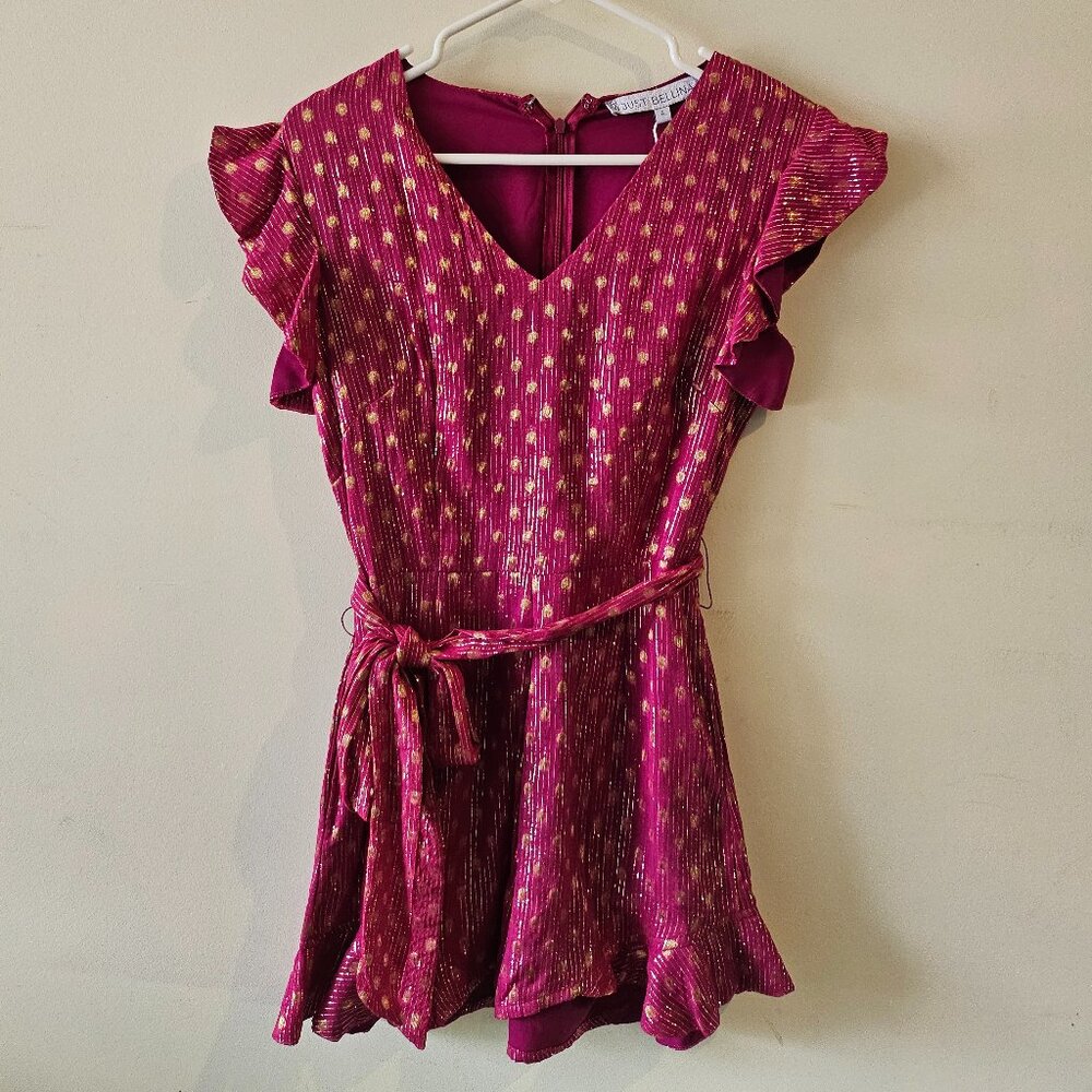 Adorable Romper Size Small NEW